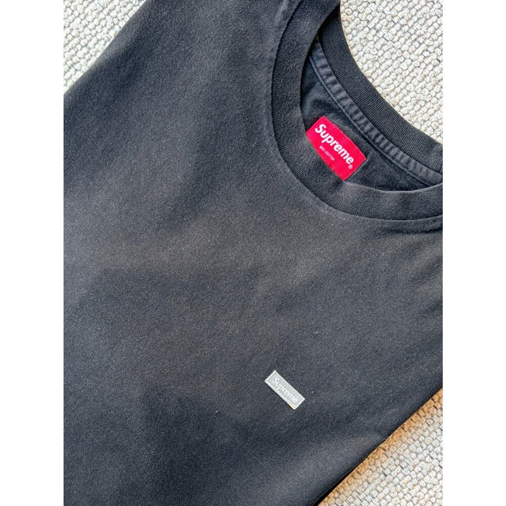 Men’s Supreme Small Box Logo Crewneck T-Shirt – Medium